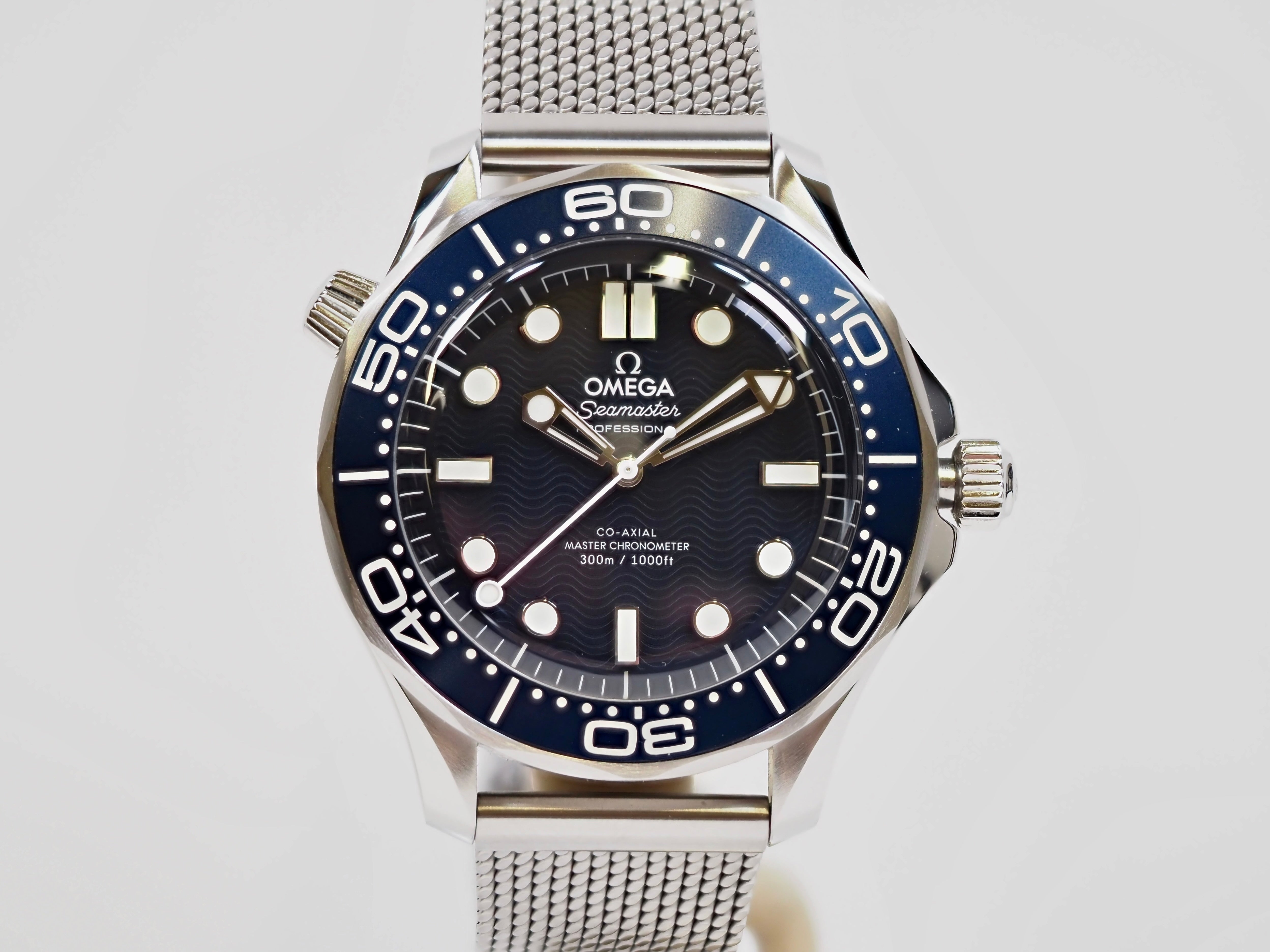 2023 Omega Seamaster Bond 007 60th Anniversary 210.30.42.20.03.002