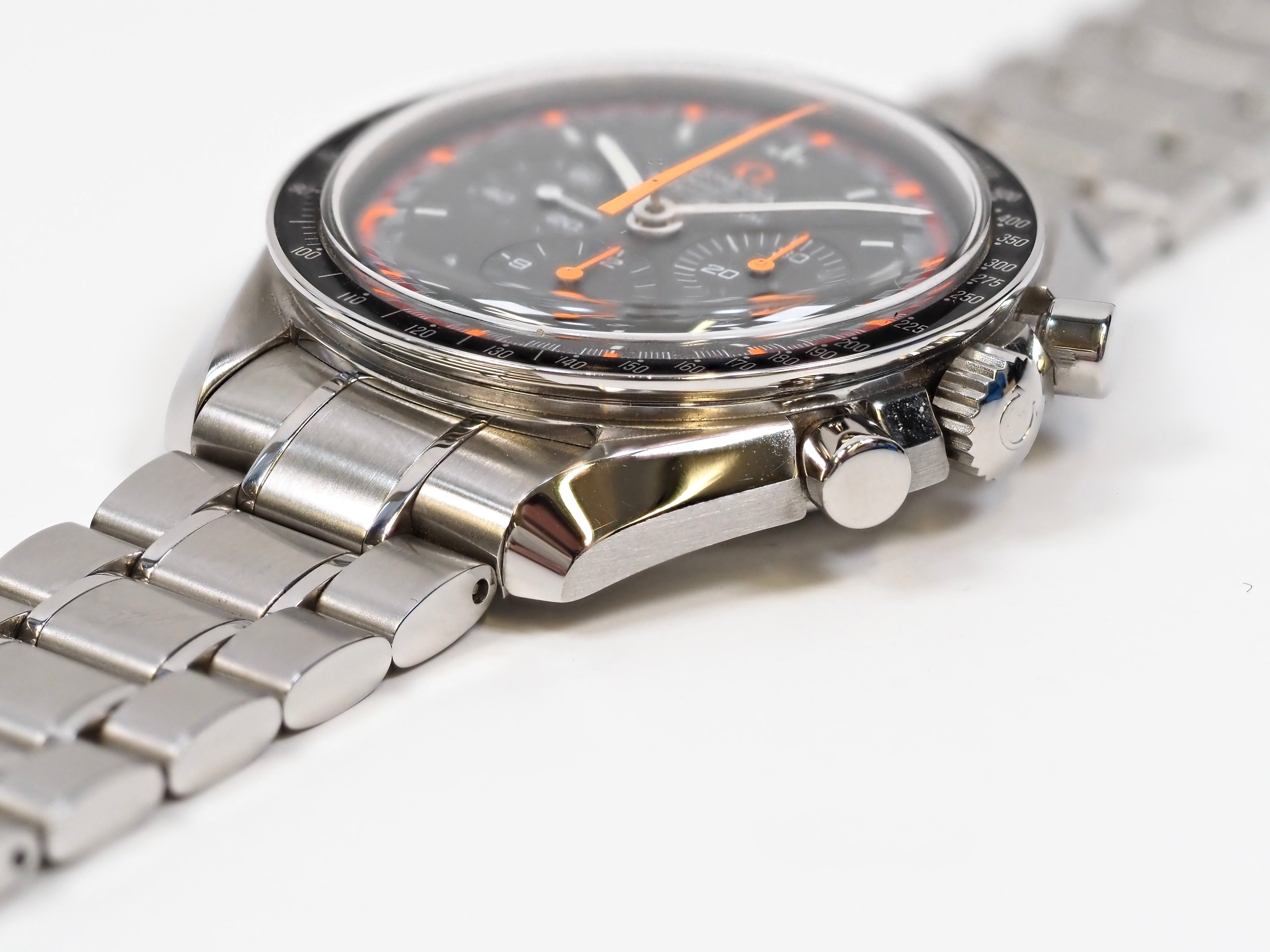 2005 Omega Speedmaster Professional Japan Racing 3570.40