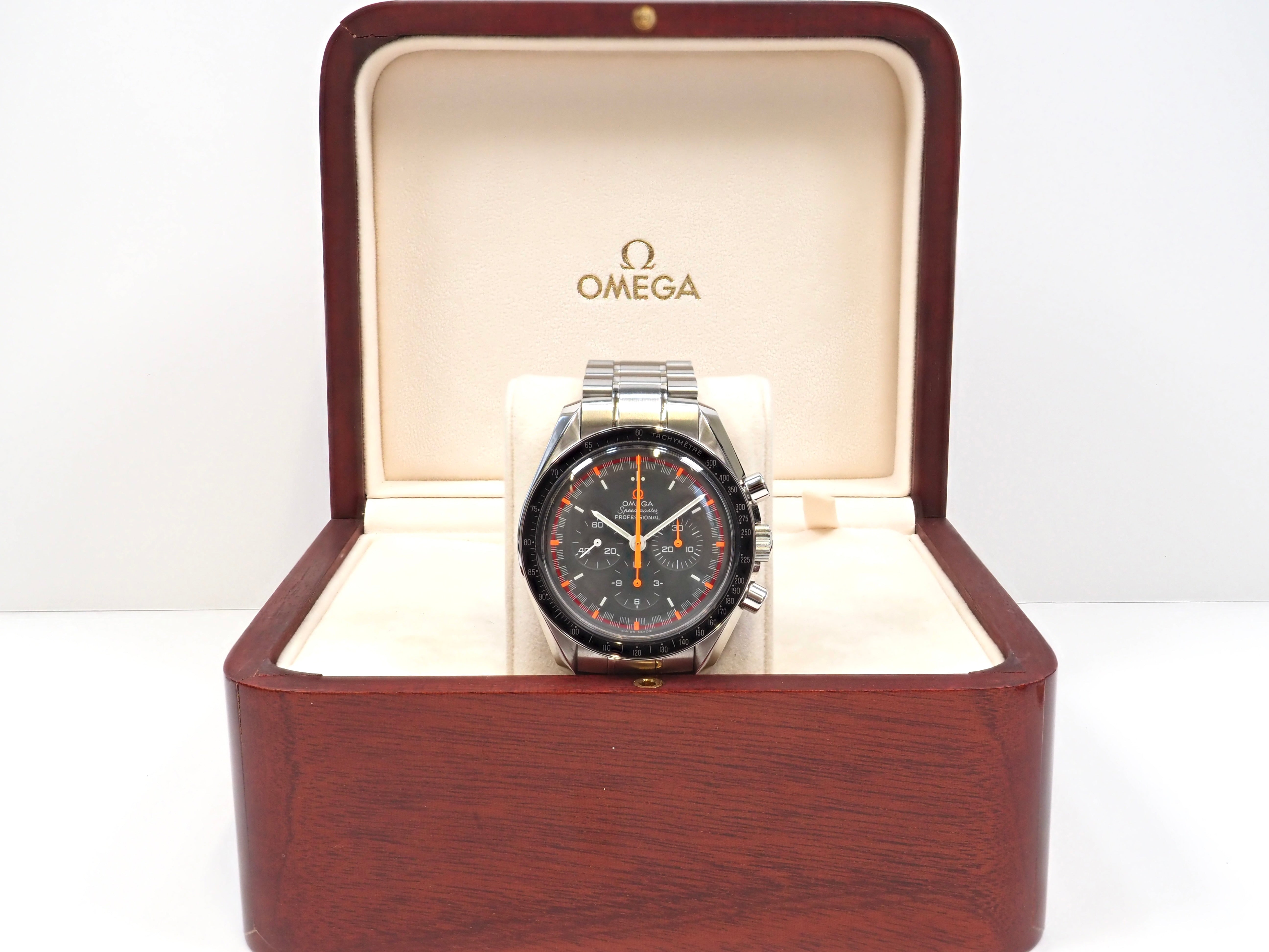 2005 Omega Speedmaster Professional Japan Racing 3570.40