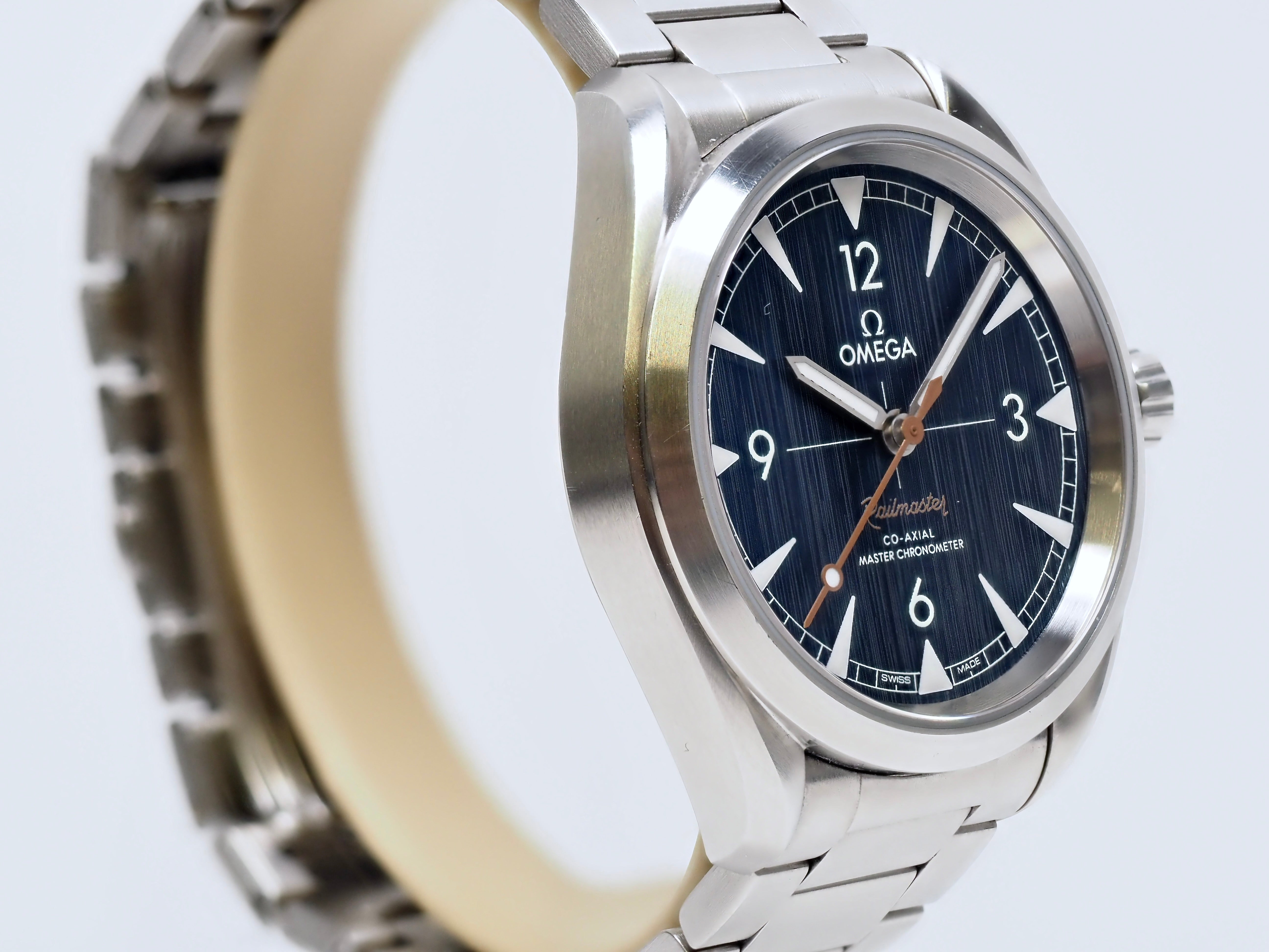 2020 Omega Seamaster Railmaster 220.10.40.20.03.001