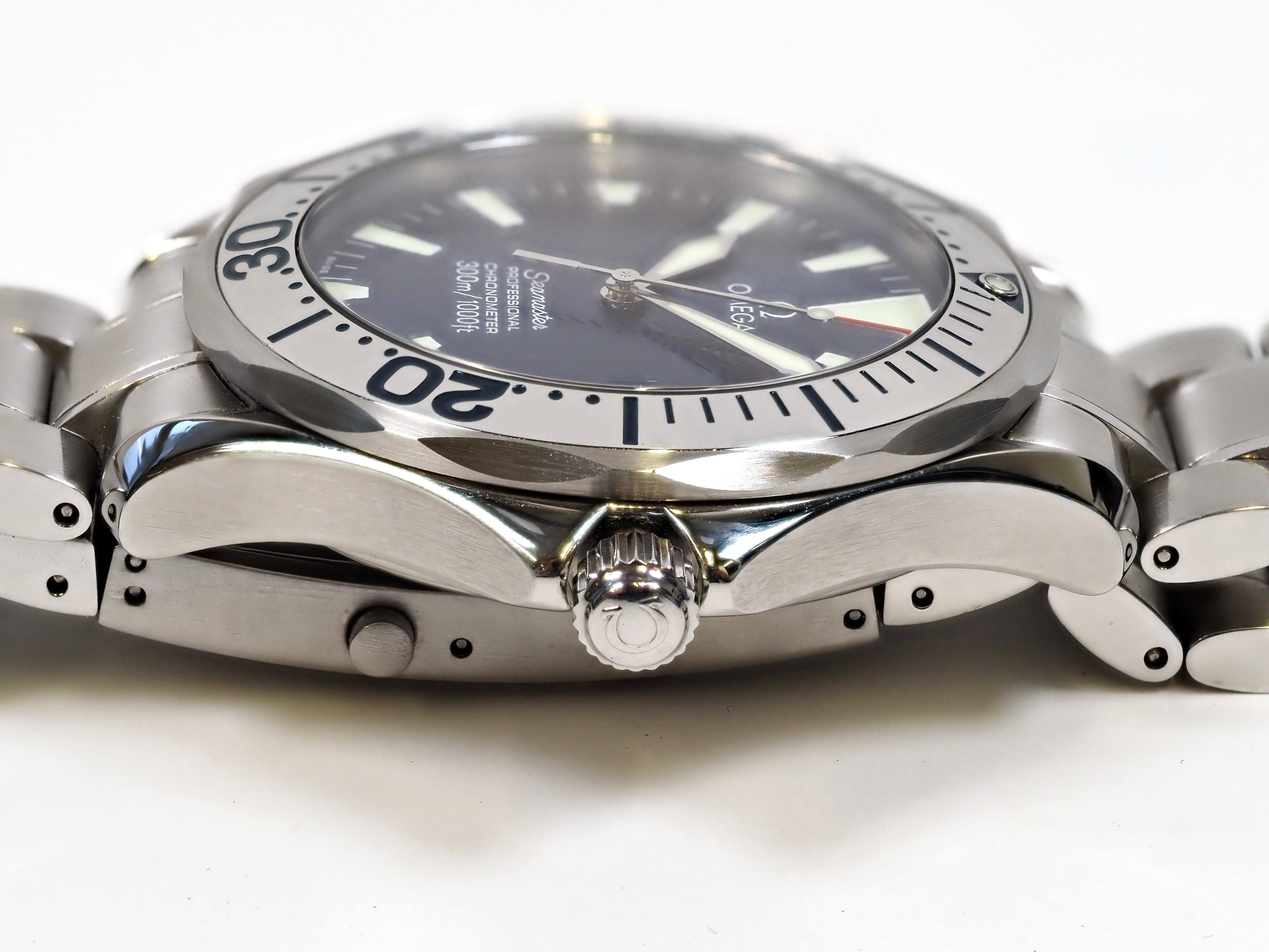Omega Seamaster Professional 2255.80 'Electric Blue'