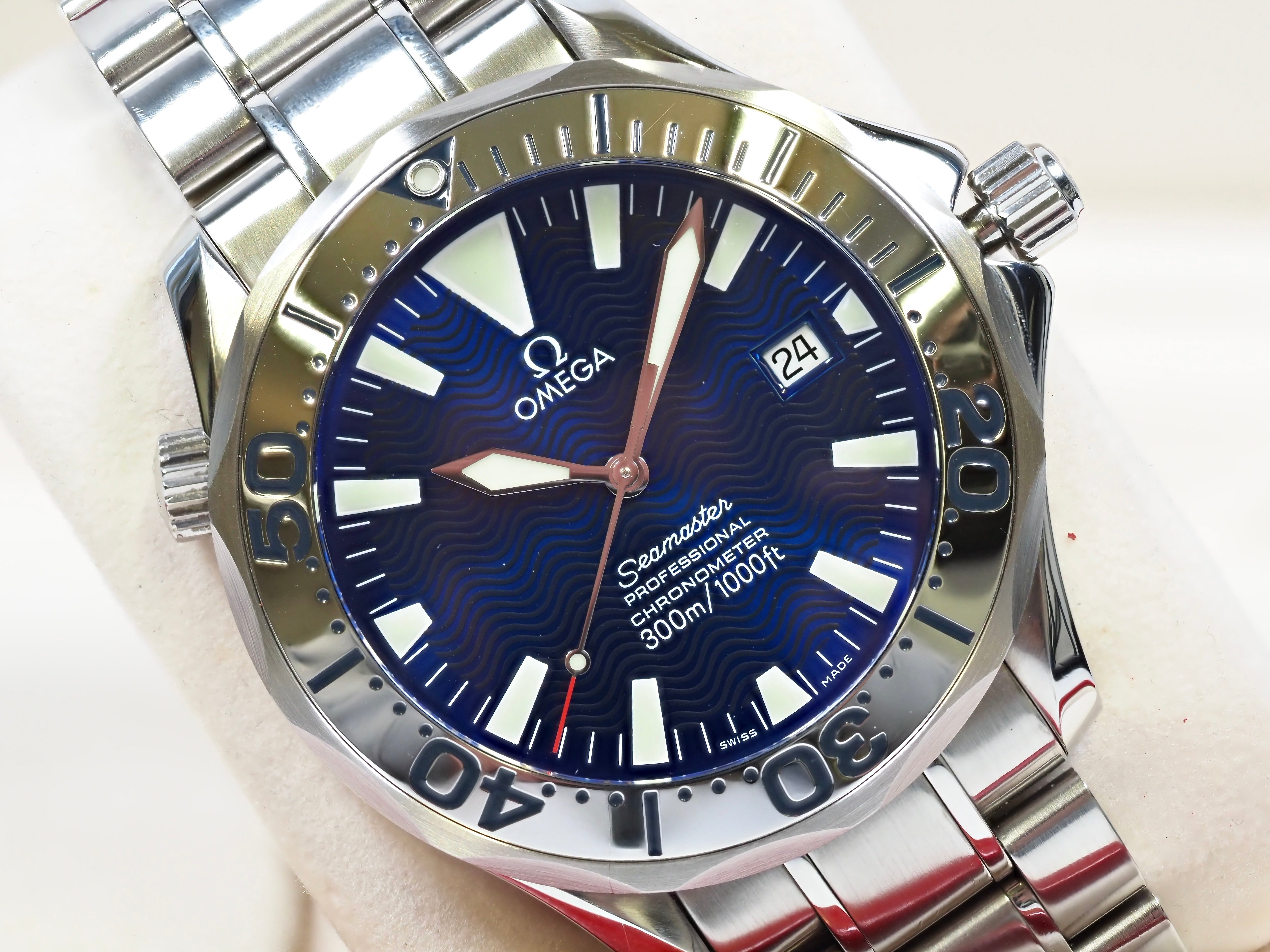 Omega Seamaster Professional 2255.80 'Electric Blue'