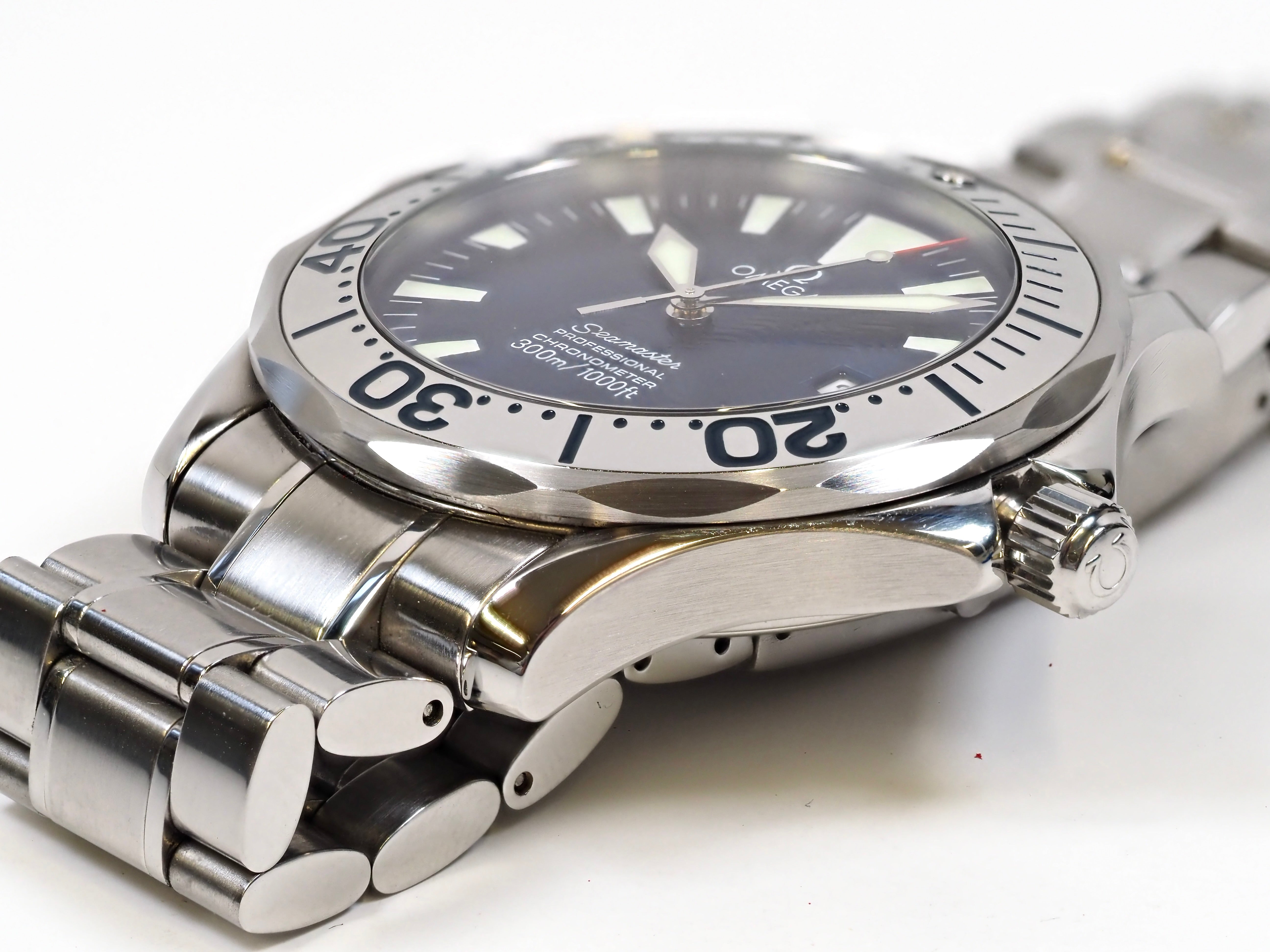 Omega Seamaster Professional 2255.80 'Electric Blue'