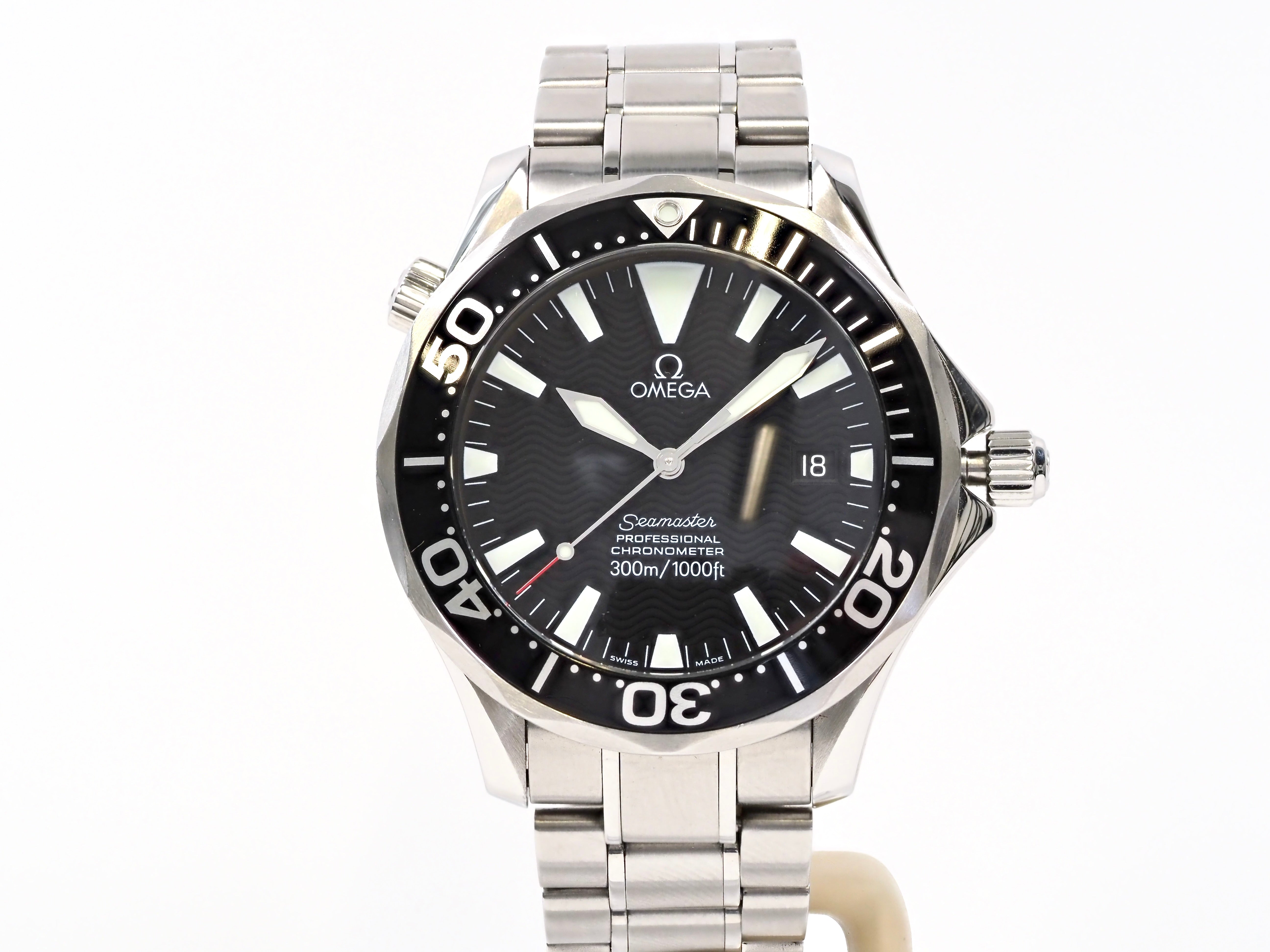 Omega Seamaster Professional 300m 2254.50 'Peter Blake'