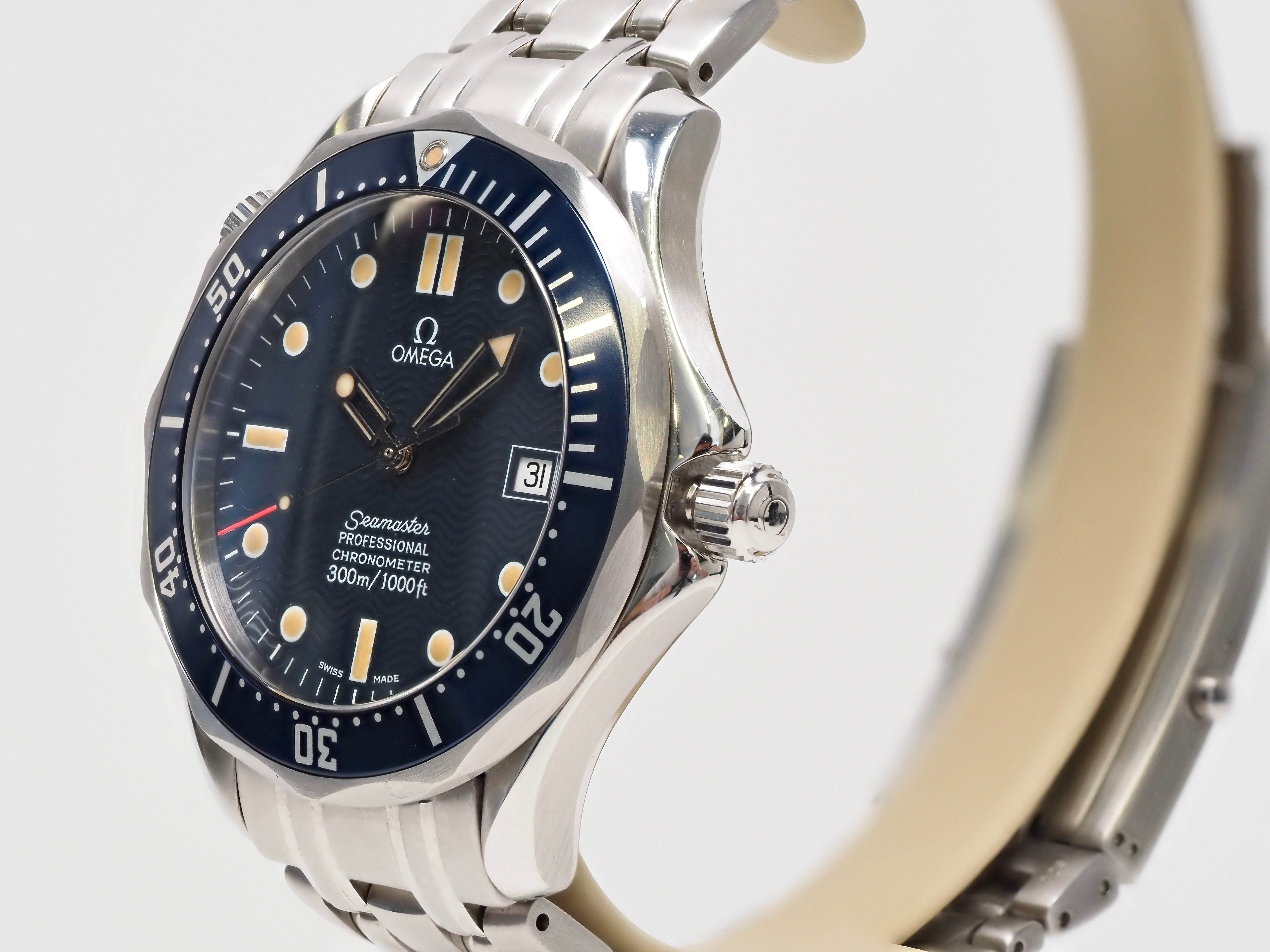 Omega Seamaster 2531.80 'Bond' Full Set - Tritium Dial