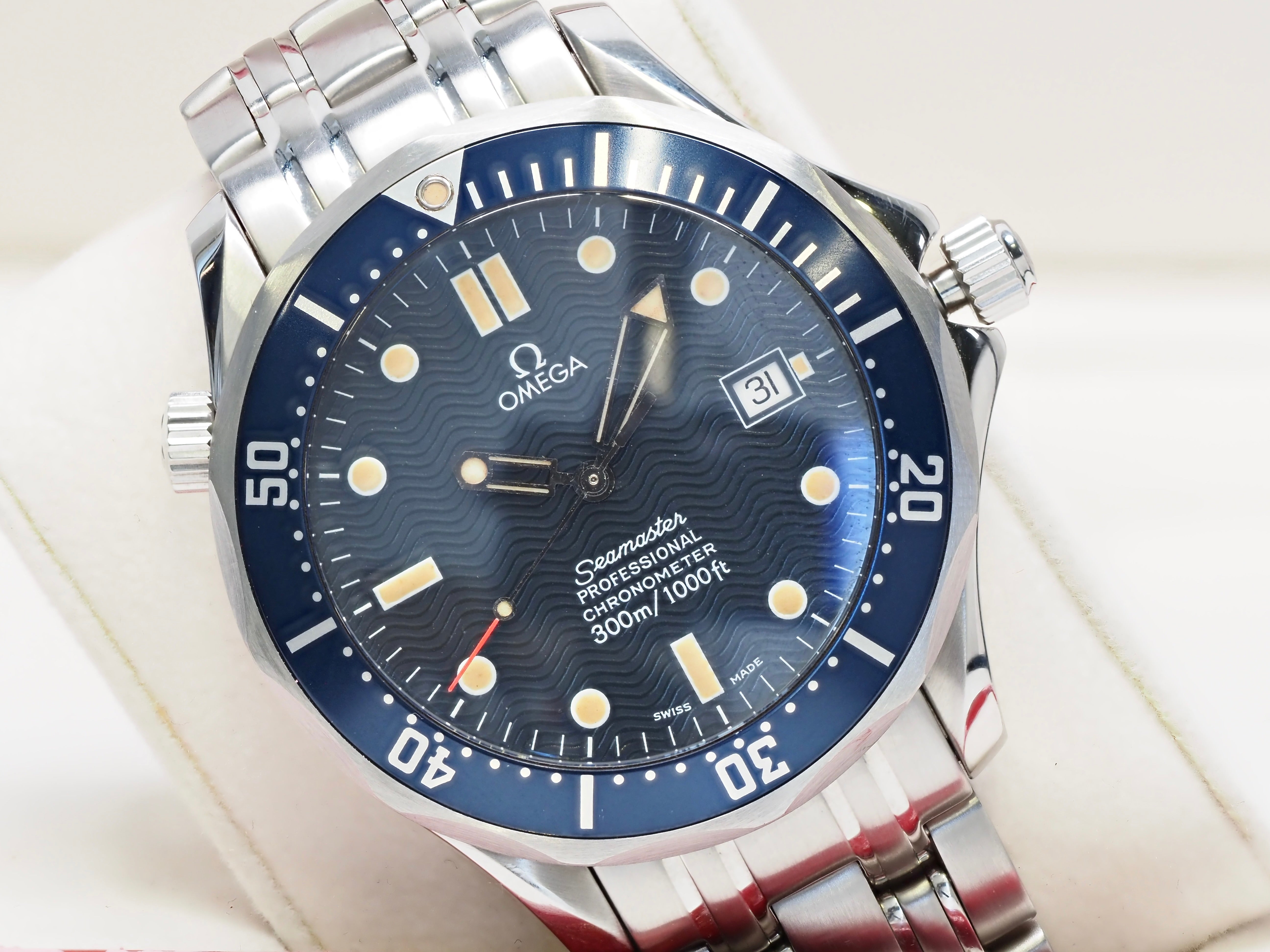 Omega Seamaster 2531.80 'Bond' Full Set - Tritium Dial