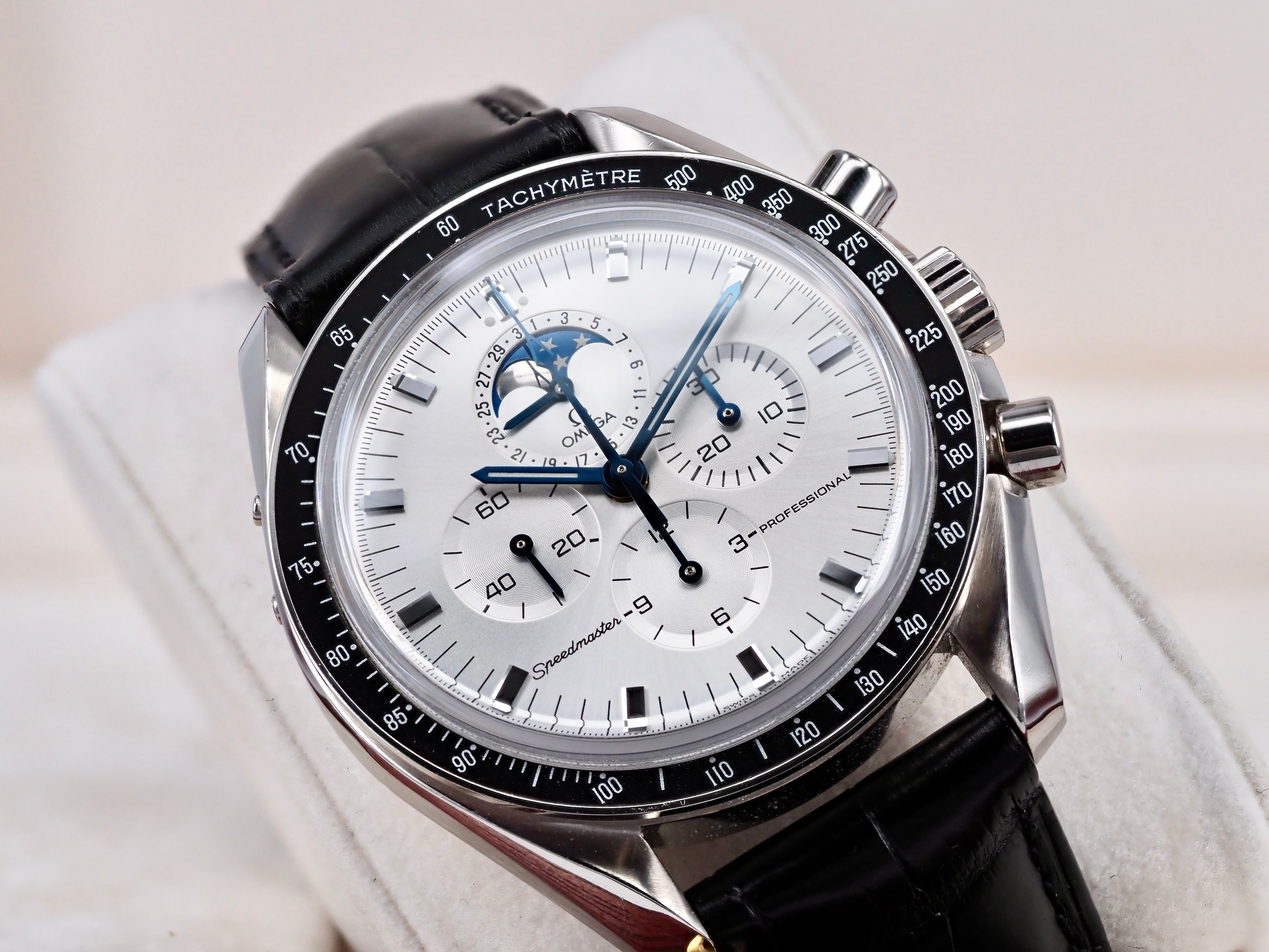 2003 Omega Speedmaster Professional White Gold Moonphase 3689.30