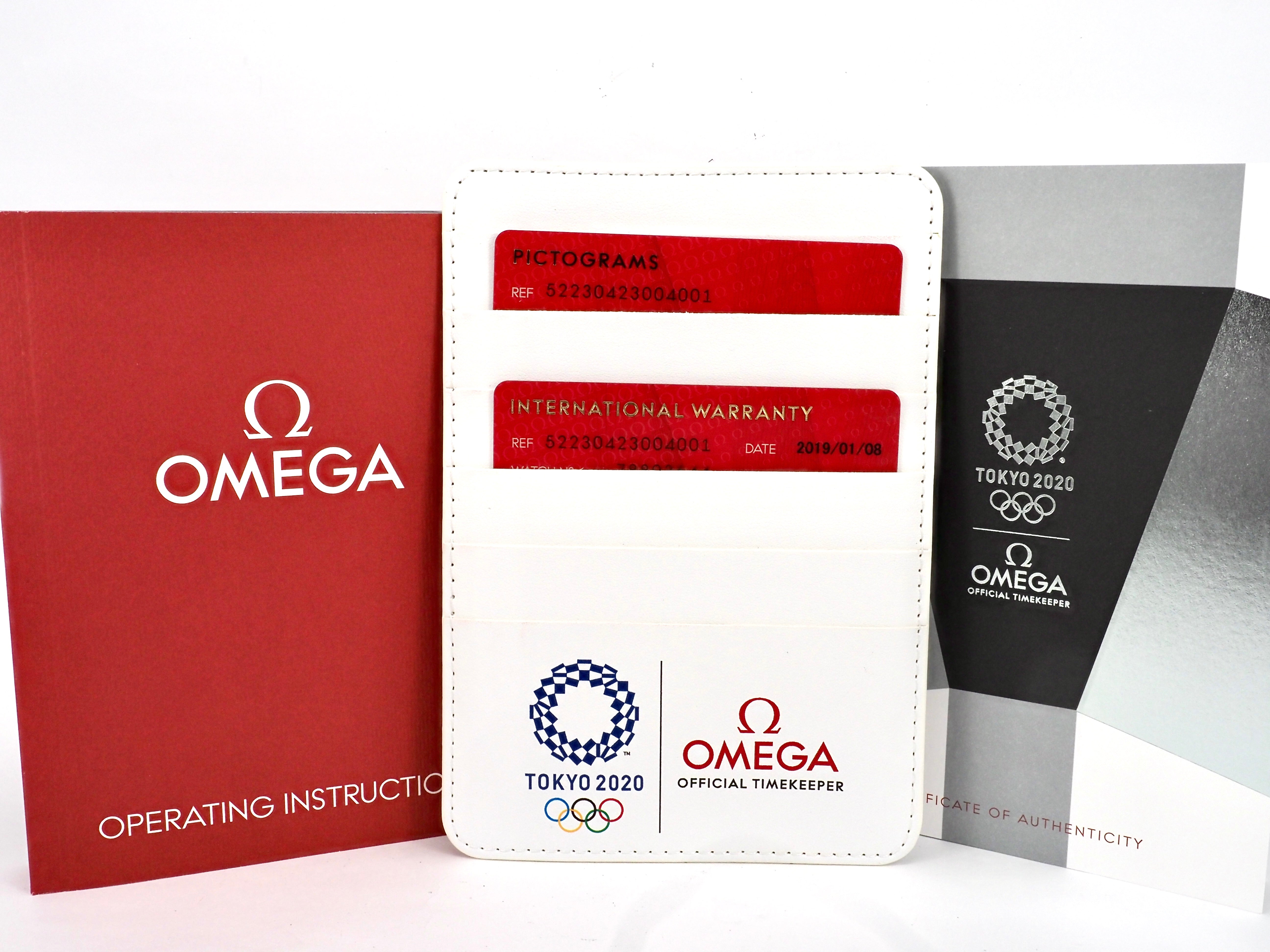 2019 Omega Speedmaster Professional Tokyo 2020 Panda 522.30.42.30.04.001